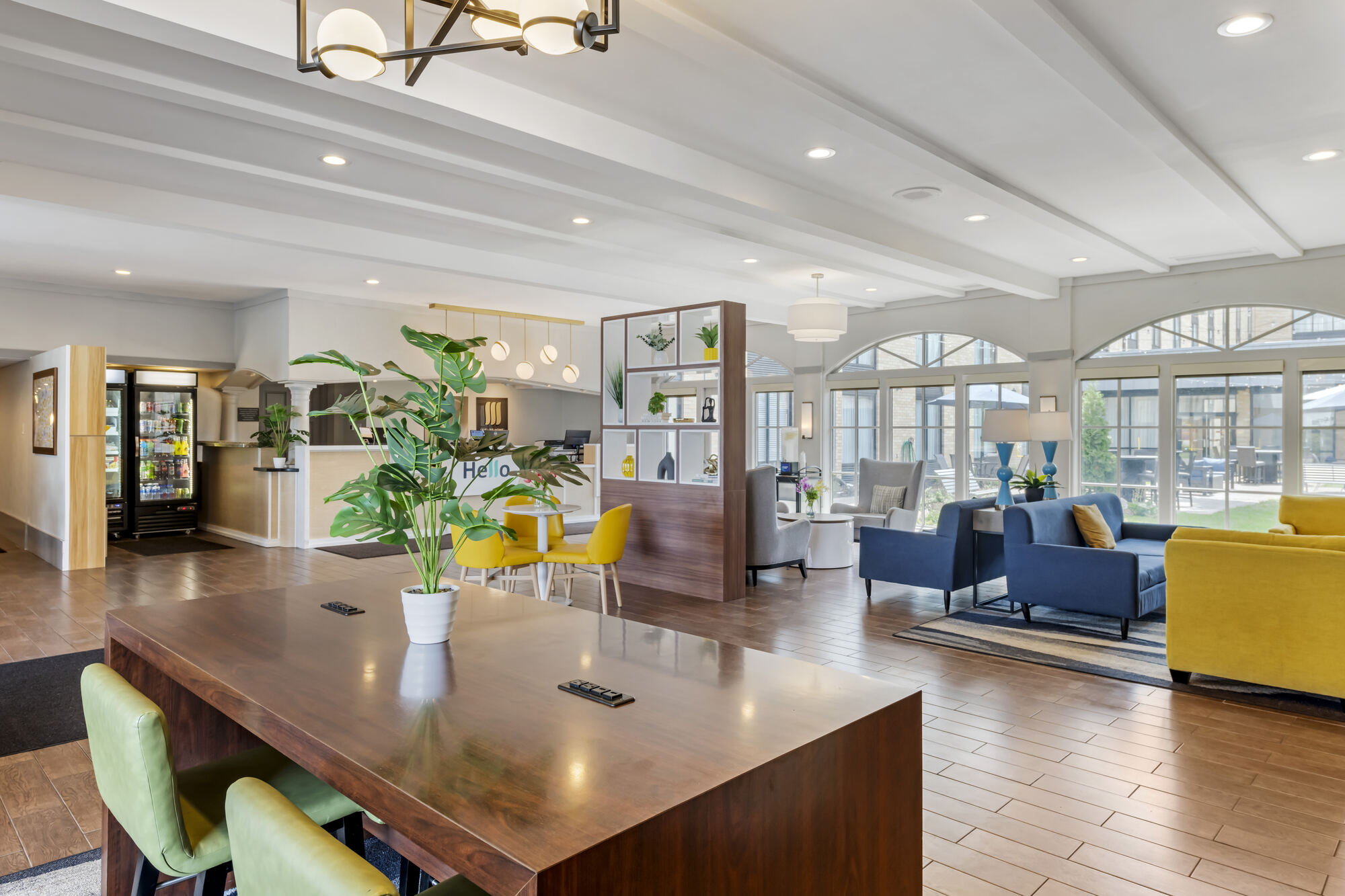 Modern hotel lobby at Comfort Inn Bloomington