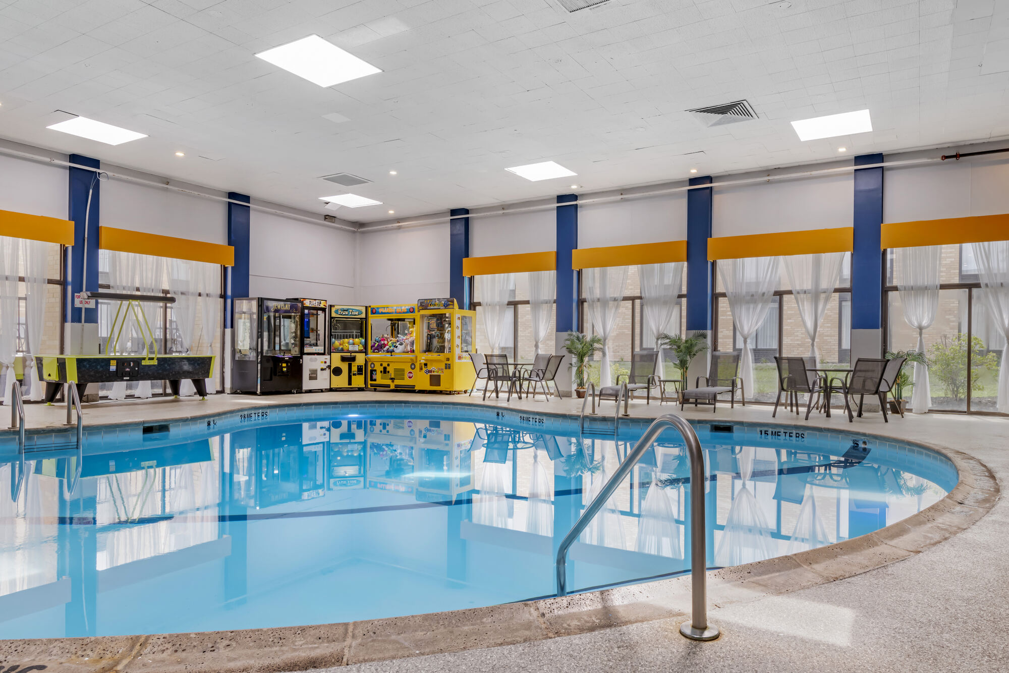 Indoor heated pool at Comfort Inn Bloomington MN