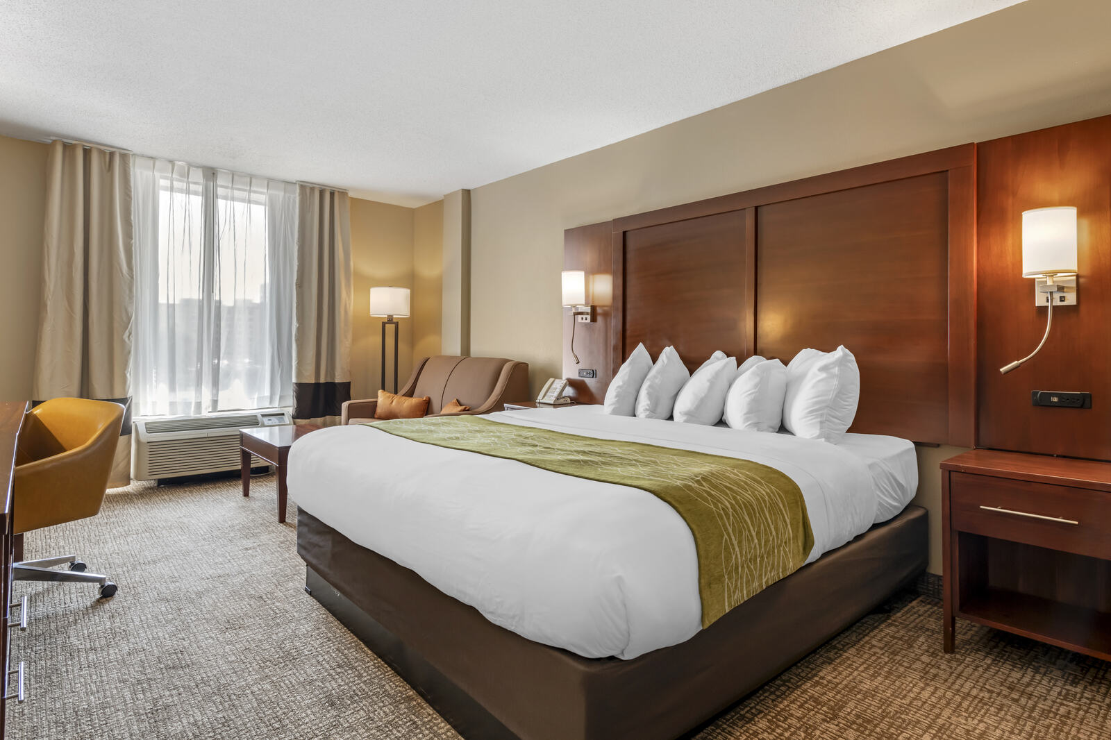 Top floor king room